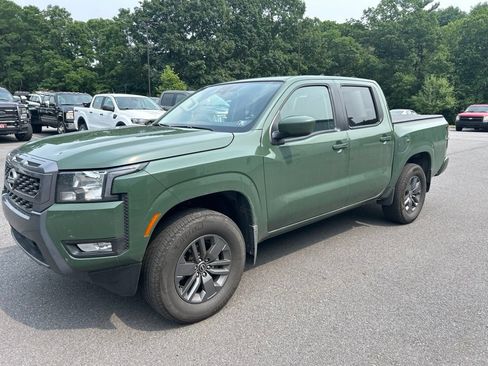 Used 2025 Nissan Frontier SV w/ SV Convenience Package AWD/4WD image 4