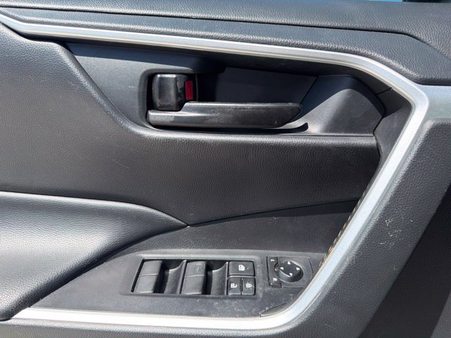 Used 2023 Toyota RAV4 LE FWD image 12