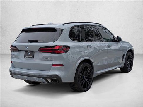 Used 2026 BMW X5 sDrive40i w/ M Sport Package RWD image 2