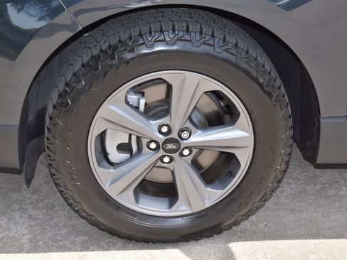 Certified 2022 Ford Edge SEL w/ Sport Appearance Package AWD/4WD image 37