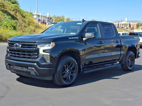 Used 2022 Chevrolet Silverado 1500 RST image 4