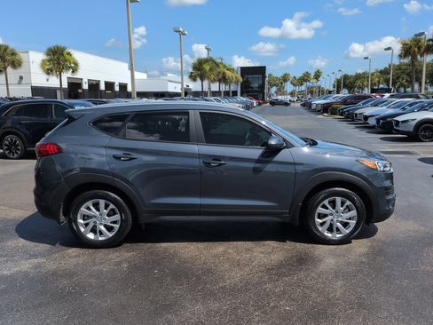 Used 2021 Hyundai Tucson Value w/ Cargo Package FWD image 3