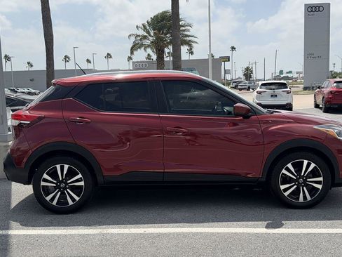 Used 2020 Nissan Kicks SV FWD image 13