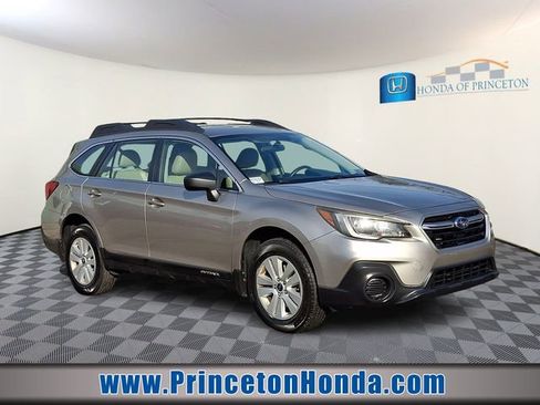 Used 2018 Subaru Outback 2.5i AWD/4WD image 1