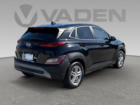 Used 2022 Hyundai Kona SE image 18