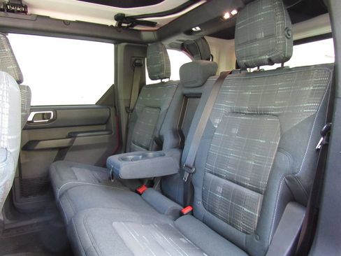 Used 2025 Ford Bronco Heritage Edition AWD/4WD image 15