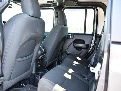 Used 2023 Jeep Gladiator Rubicon w/ Trailer Tow Package AWD/4WD image 23