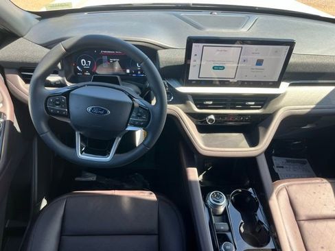 New 2026 Ford Explorer Platinum AWD/4WD image 10