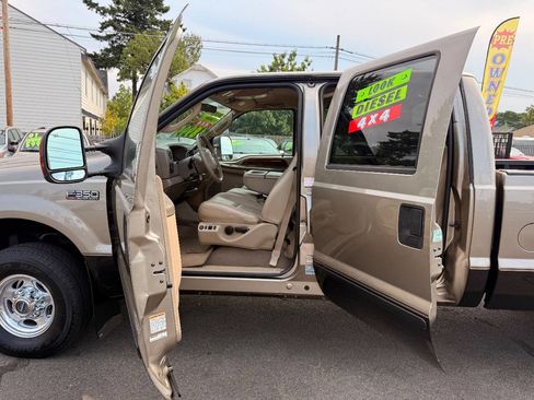 Used 2003 Ford F350 Lariat image 21