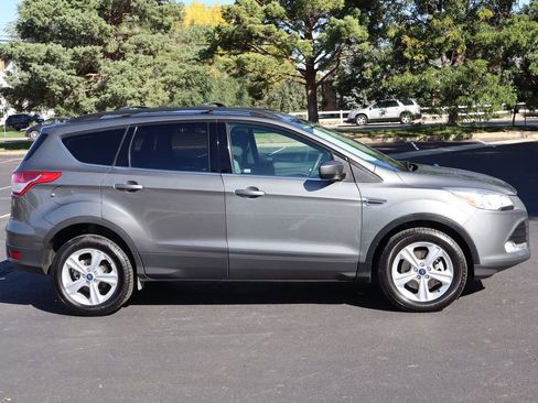 Used 2013 Ford Escape SE image 3