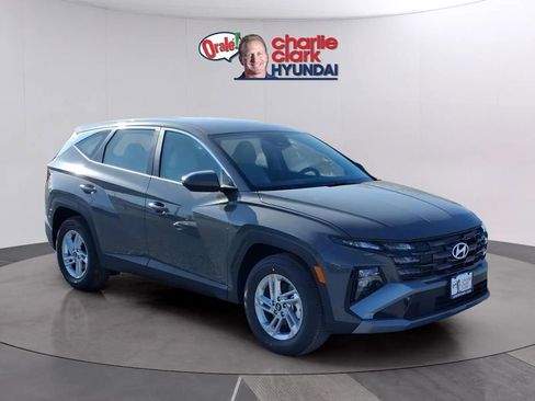 New 2026 Hyundai Tucson SE image 7