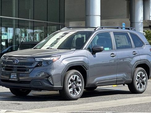 Used 2026 Subaru Forester Premium AWD/4WD image 8