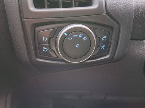 Used 2016 Ford Focus Titanium w/ Titanium Technology Package FWD image 35