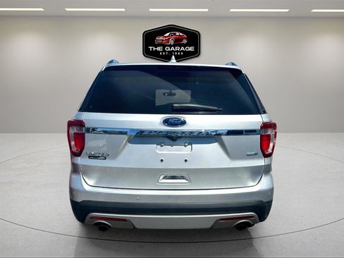 Used 2017 Ford Explorer Limited image 4