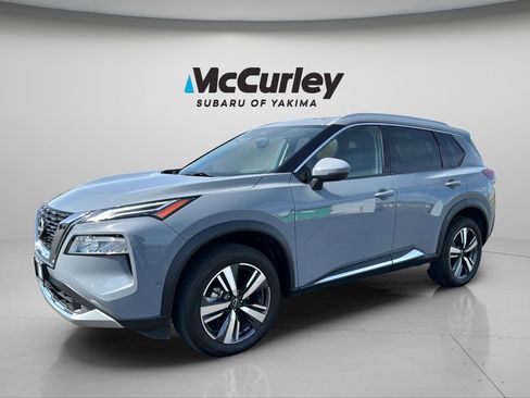 Used 2023 Nissan Rogue Platinum w/ Platinum Premium Package AWD/4WD image 2
