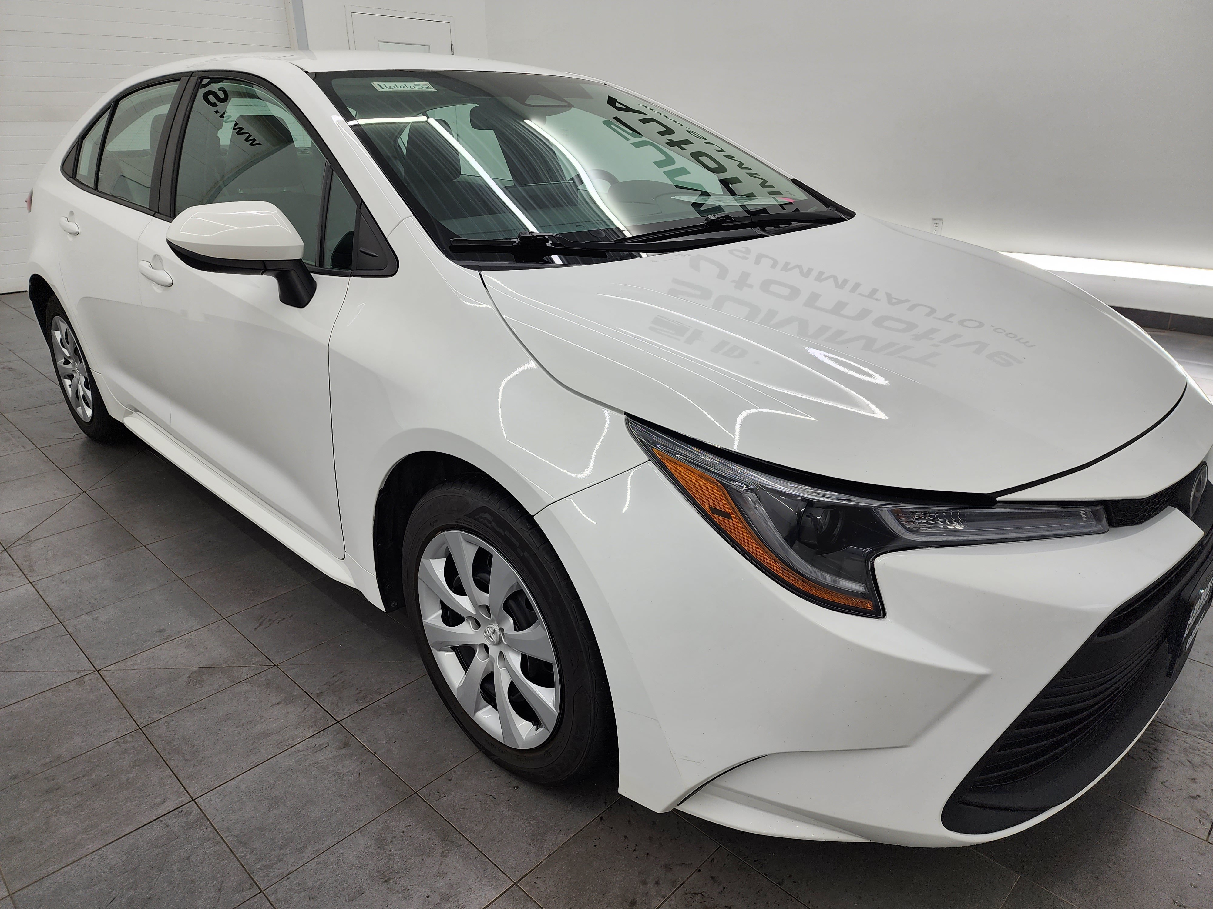 Used 2024 Toyota Corolla LE FWD image 55