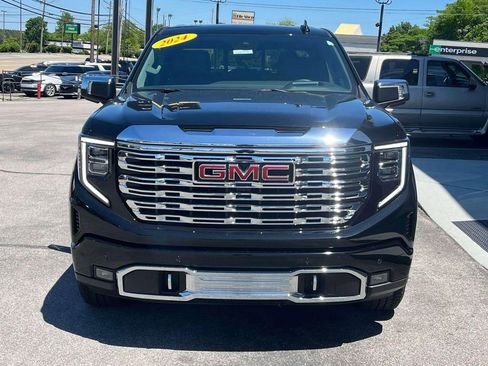 Used 2024 GMC Sierra 1500 Denali w/ Technology Package AWD/4WD image 8