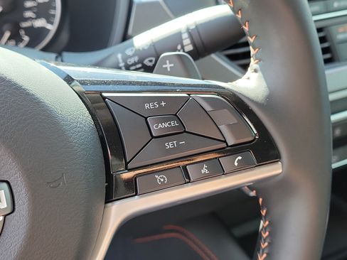 Used 2025 Nissan Altima 2.5 SR FWD image 29