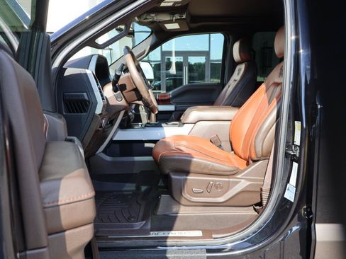 Used 2020 Ford F250 King Ranch w/ King Ranch Ultimate Package AWD/4WD image 9