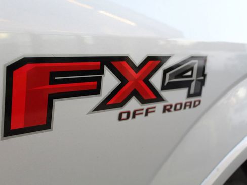 Used 2017 Ford F150 Lariat image 39