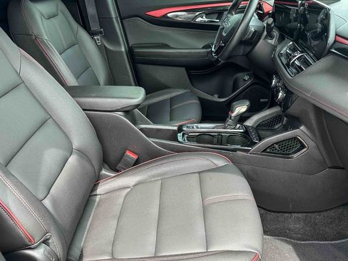 Used 2024 Chevrolet TrailBlazer RS w/ Convenience Package FWD image 22