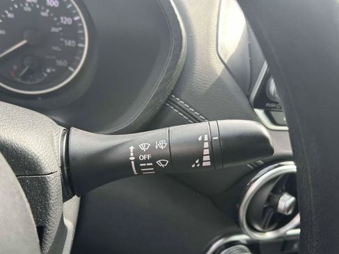 Used 2023 Nissan Sentra SV image 20