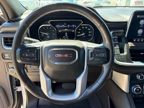 Used 2021 GMC Yukon XL SLT w/ SLT Luxury Plus Package RWD image 18