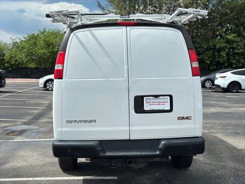Used 2023 GMC Savana 2500 w/ Driver Convenience Package RWD image 7