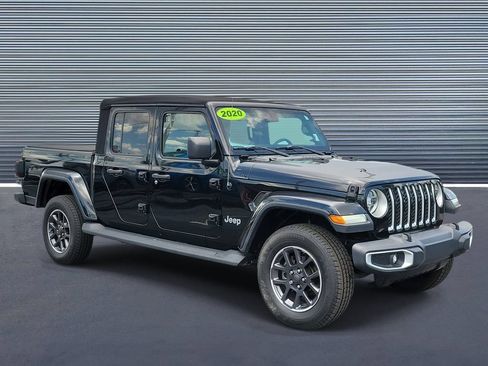 Used 2020 Jeep Gladiator Overland AWD/4WD image 2