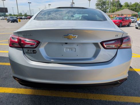 Used 2019 Chevrolet Malibu LT FWD image 6
