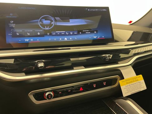 New 2026 BMW X6 M60i w/ Executive Package image 29