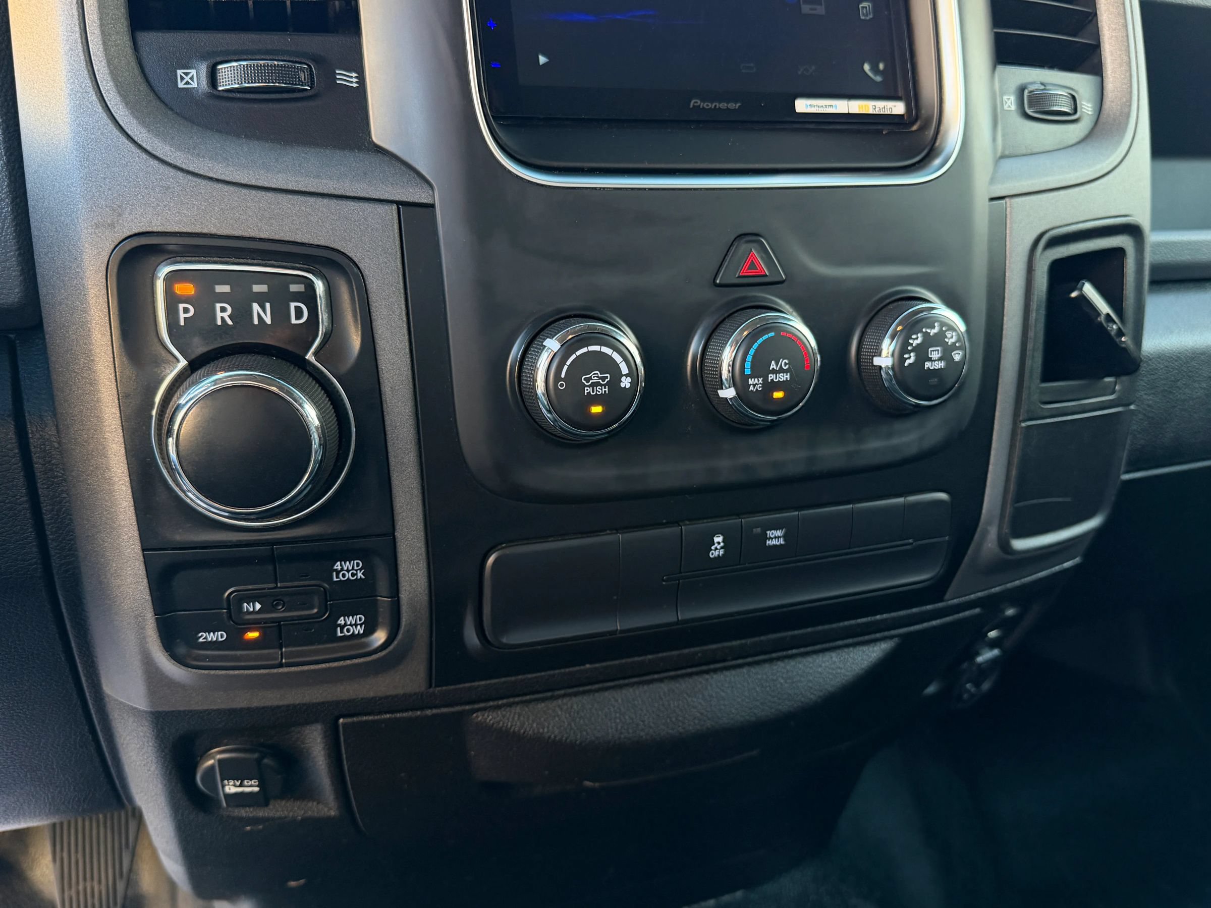 Used 2019 RAM 1500 ST AWD/4WD image 12