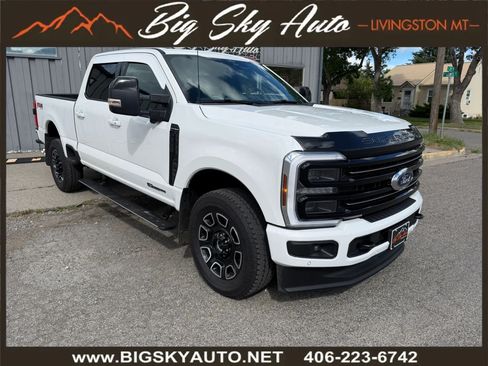 Used 2025 Ford F350 Platinum AWD/4WD image 1