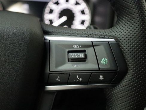 New 2025 Mitsubishi Outlander SE image 8