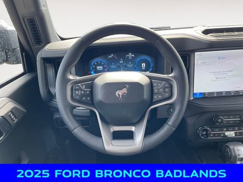 New 2025 Ford Bronco Badlands image 12