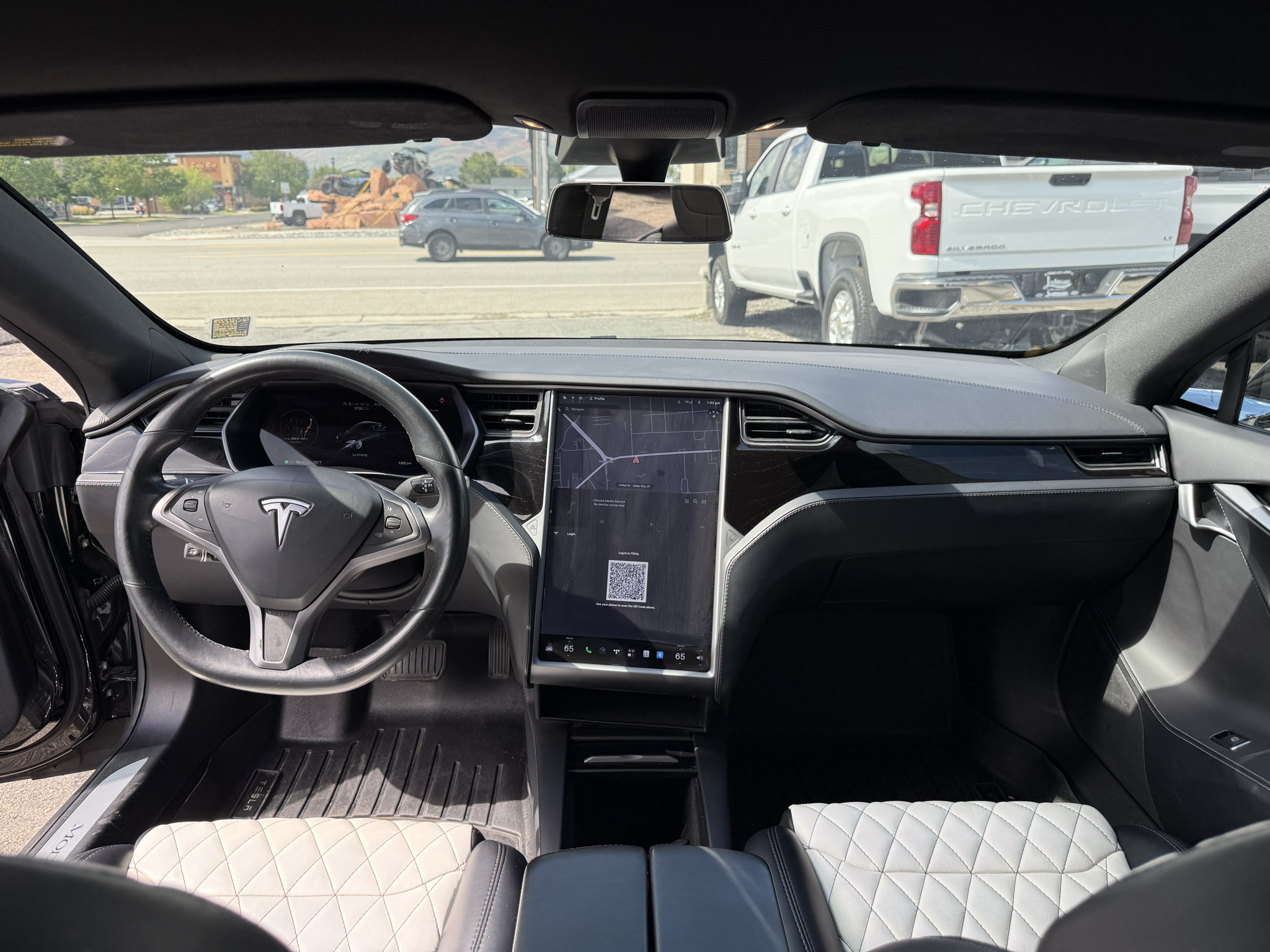 Used 2018 Tesla Model S 100D AWD/4WD image 29