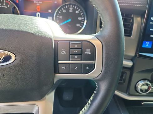 Used 2024 Ford Expedition XLT RWD image 25