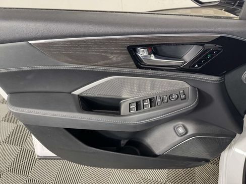 Used 2023 Acura MDX SH-AWD w/ Advance Package image 17