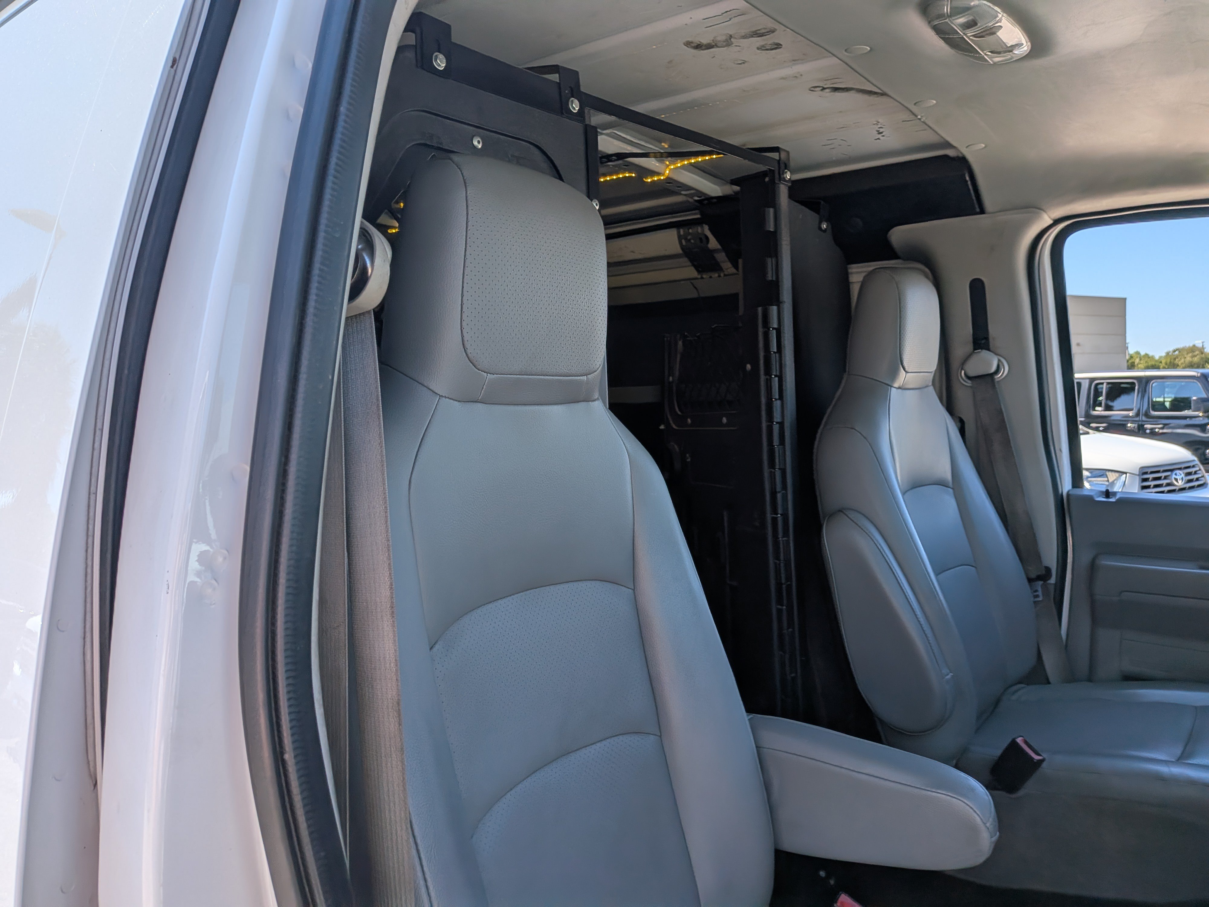 Used 2014 Ford E-350 and Econoline 350 Super Duty RWD image 14