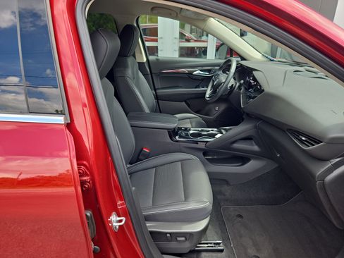 Used 2023 Buick Envision Essence AWD/4WD image 18
