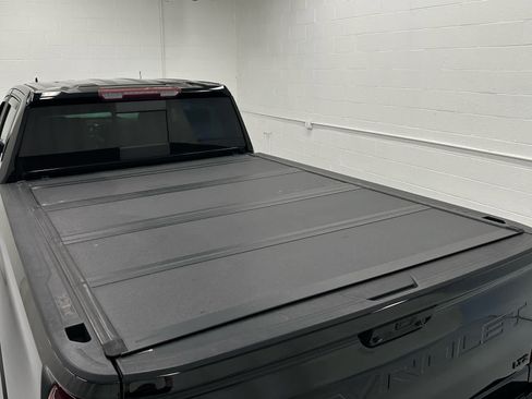 Used 2022 Chevrolet Silverado 2500 LTZ w/ LTZ Plus Package AWD/4WD image 40