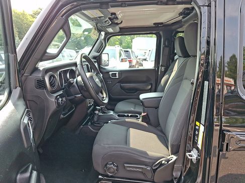 Certified 2020 Jeep Wrangler Unlimited Sport AWD/4WD image 3