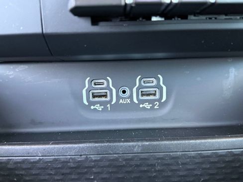 Used 2022 RAM 1500 Big Horn AWD/4WD image 32
