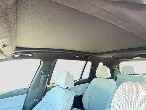 Used 2023 BMW X7 xDrive40i w/ Premium Package image 29