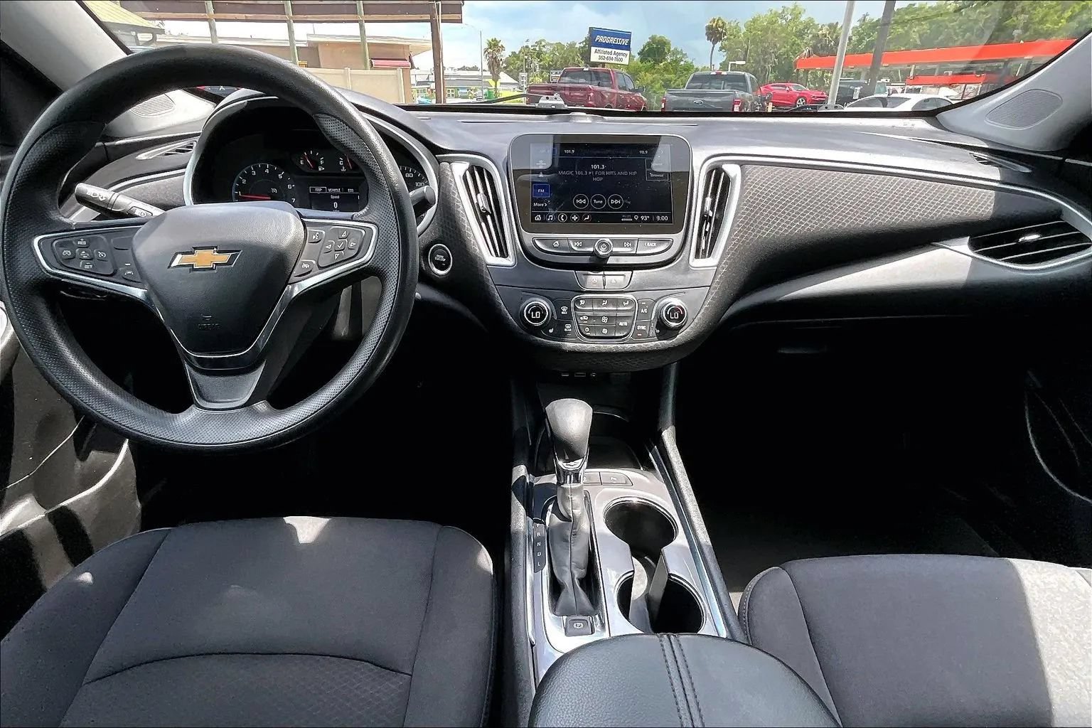 Used 2024 Chevrolet Malibu LT FWD image 15