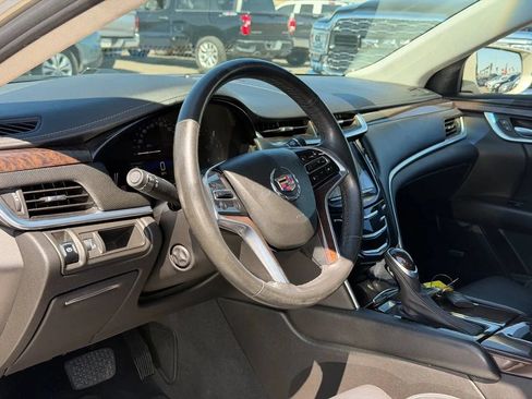 Used 2014 Cadillac XTS Luxury AWD/4WD image 19