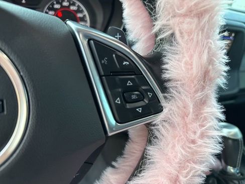 Used 2022 Chevrolet Camaro LT image 14