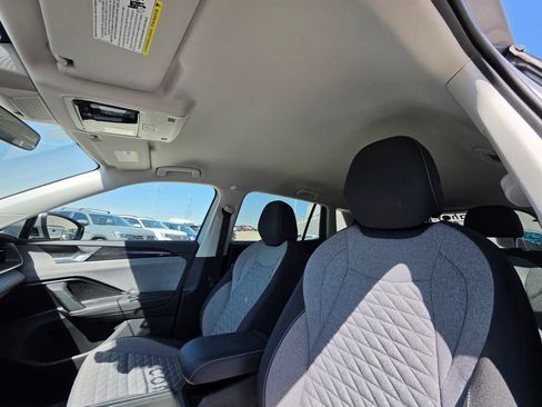 Certified 2026 Volkswagen Tiguan S FWD image 12