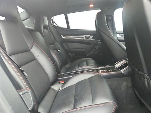 Used 2015 Porsche Panamera GTS image 27