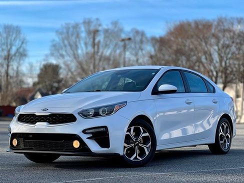 Used 2021 Kia Forte LXS image 1